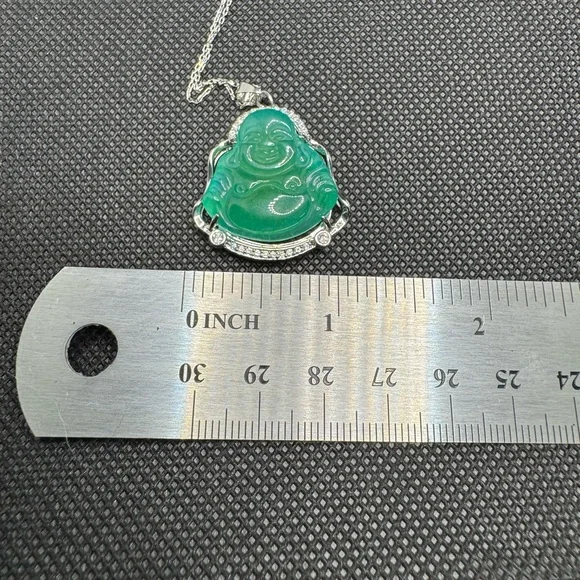 Green Jade Buddha Pendant NWOT
• CHAIN NOT INCLUDED - Picture 4 of 6
